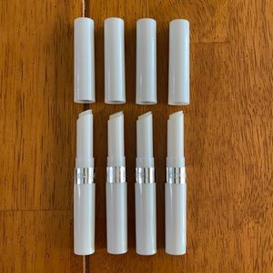 👄 4️⃣ Covergirl Lipglosses.